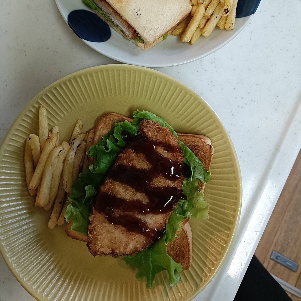 今日の昼食1/6
